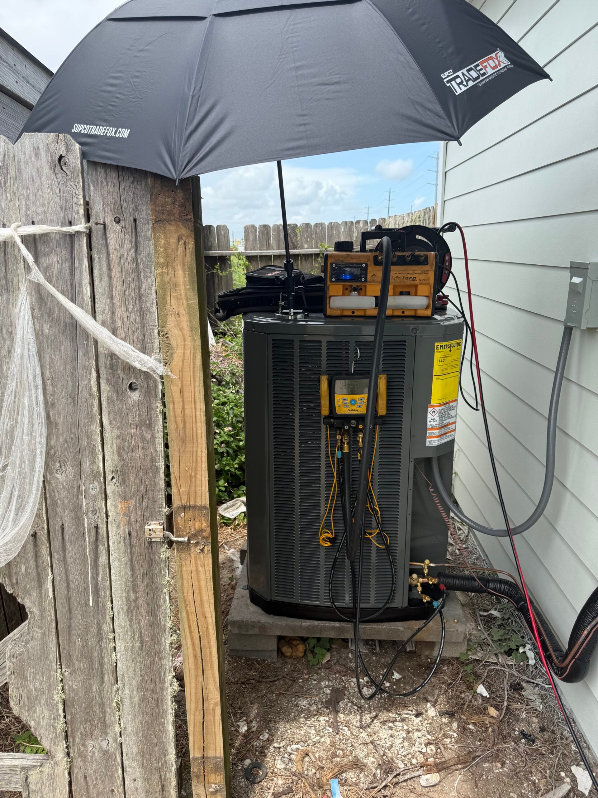 Diagnostic gauges on outdoor condenser